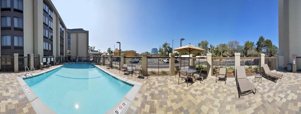 Hampton Inn Los Angeles-West Covina Exterior photo